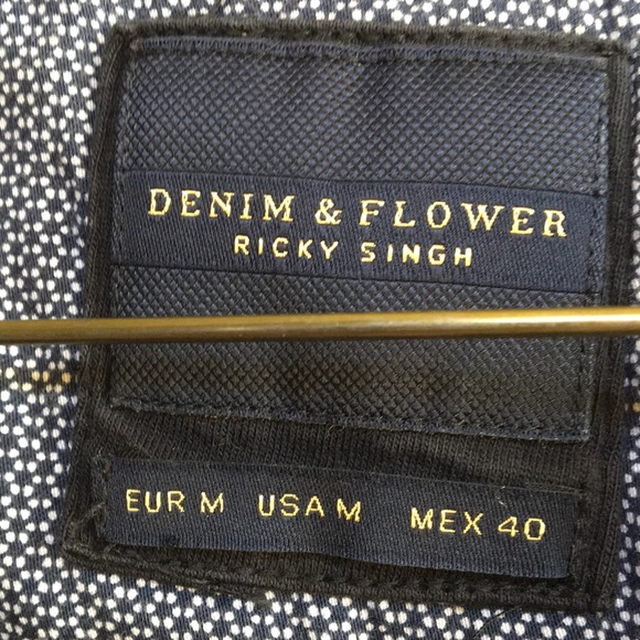 Two crew-neck knit shirts - Picture 3 of 8